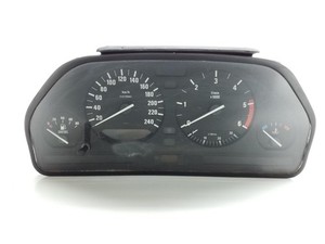 BMW E34 Tacho Tachometer Kombiinstrument 62118362398