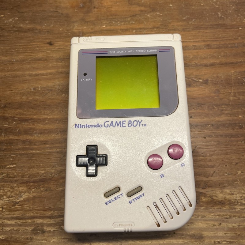 Nintendo Game Boy Launch Edition System Original GB Gray For Parts! TURNS ON