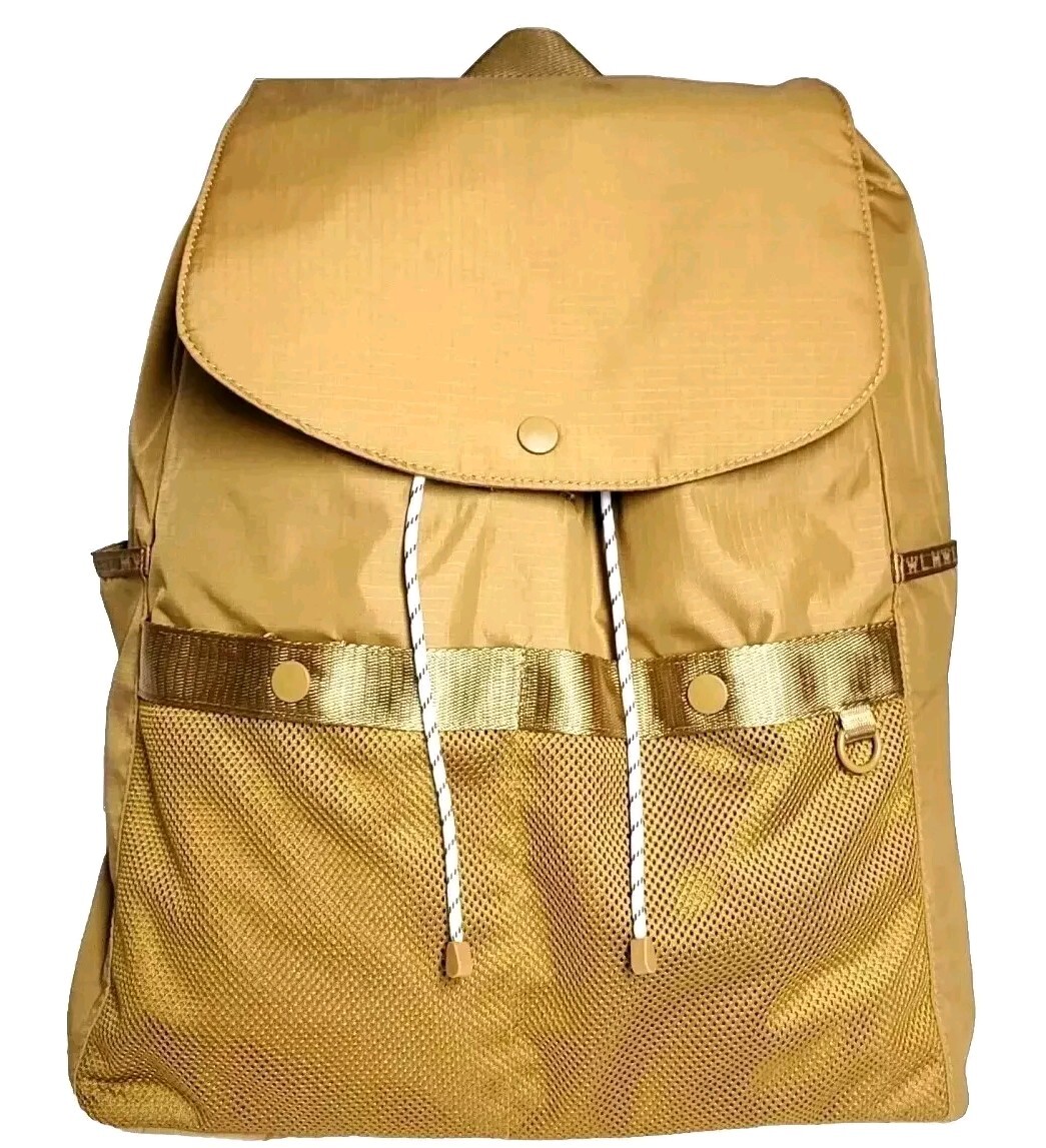 Madewell Ripstop Nylon Backpack in Toffee Madewell Backpack The MWL (Re)sourced Ripstop Nylon Toffee  main image 3