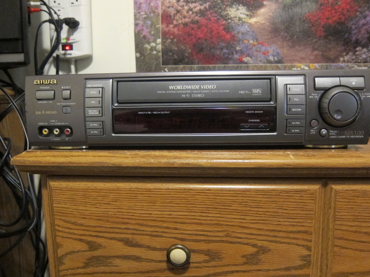 AIWA HV-MX100U multi system Hi Fi Stereo VCR PAL NTSC MESECAM 110