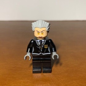 Lego Harry Potter Madame Hooch Minifigure Light Nougat Head hp106 from 2010