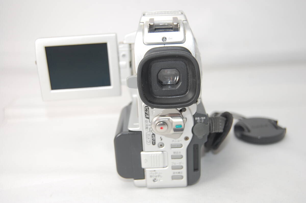 Sony Handycam DCR-PC110 Mini DV Hybrid Camcorder Nightshot