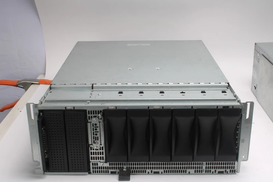 Silicon CMN A018 / CMN A019 Graphics Origin 200 Server Lot of 2 - Fair Condition - Image 2 of 4