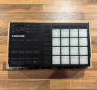 Native Instruments MASCHINE MIKRO Controller - Black