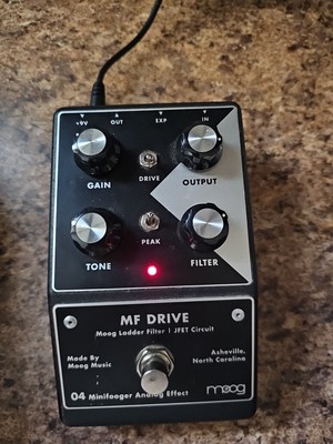 MOOG MFS-DRIVE MINIFOOGER MF DRIVE DISTORTION LADDER FILTER GUITAR EFFECTS PEDAL