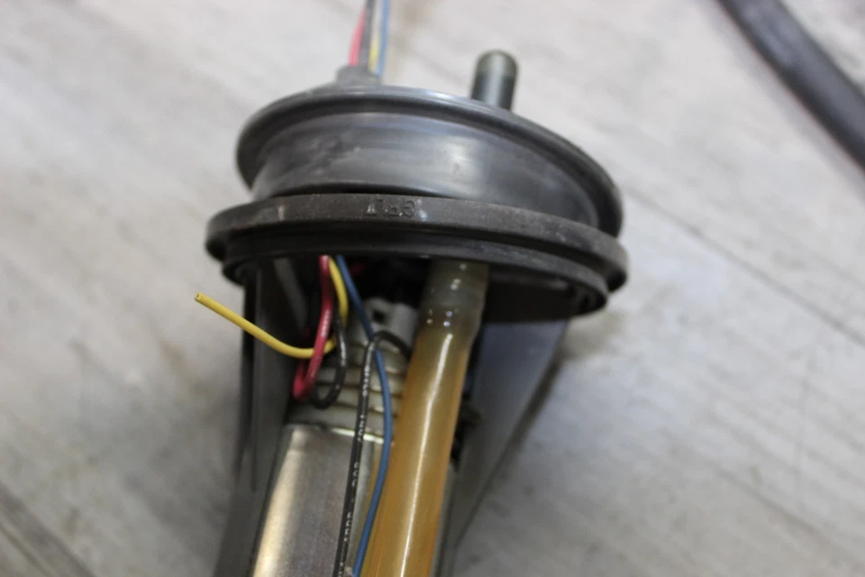 Bomba de combustível 2015 Polaris Assault Rmk 800 155 polegadas - Imagem 3 de 4