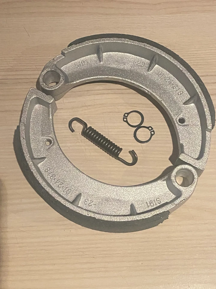 Mz mâchoires de frein 150 mm pour MZ ES125, ES125/1, ES150, ES150/1, ETS125/1, E - Photo 4/4