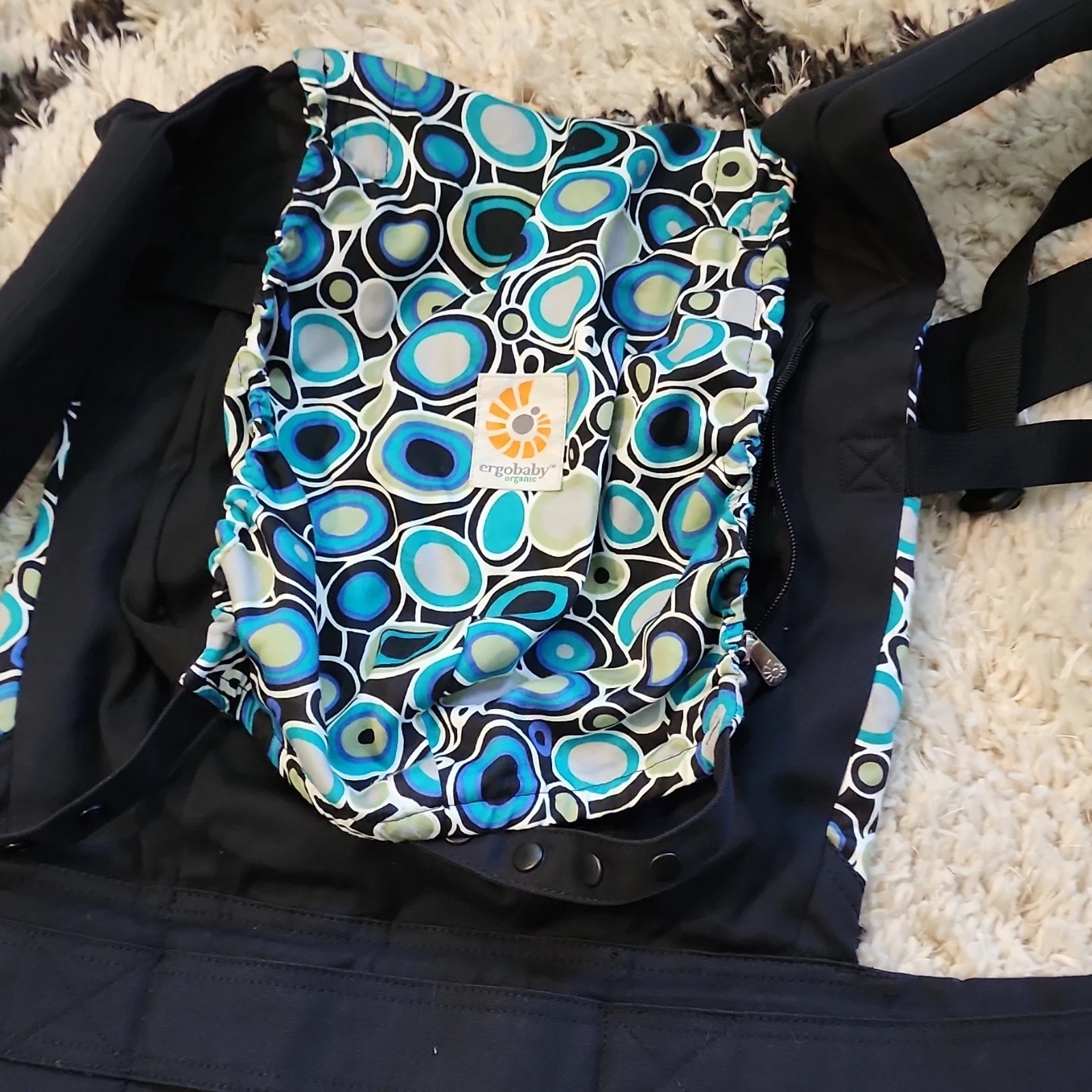 Ergobaby Baby Carrier Black Blue Green Buckle Closure Multi-Carrying Positions
