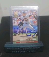 MIKE MUSSINA 1992 FLEER ULTRA ROOKIE HOF AUTOGRAPHED SIGNED AUTO BASEBALL CARD. rookie card picture