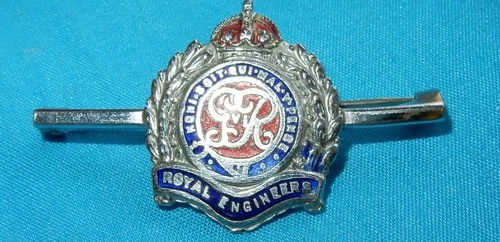 WW2 ROYAL ENGINEERS BRITISH MILITARY SWEETHEART ENAMEL BADGE WORLD WAR II