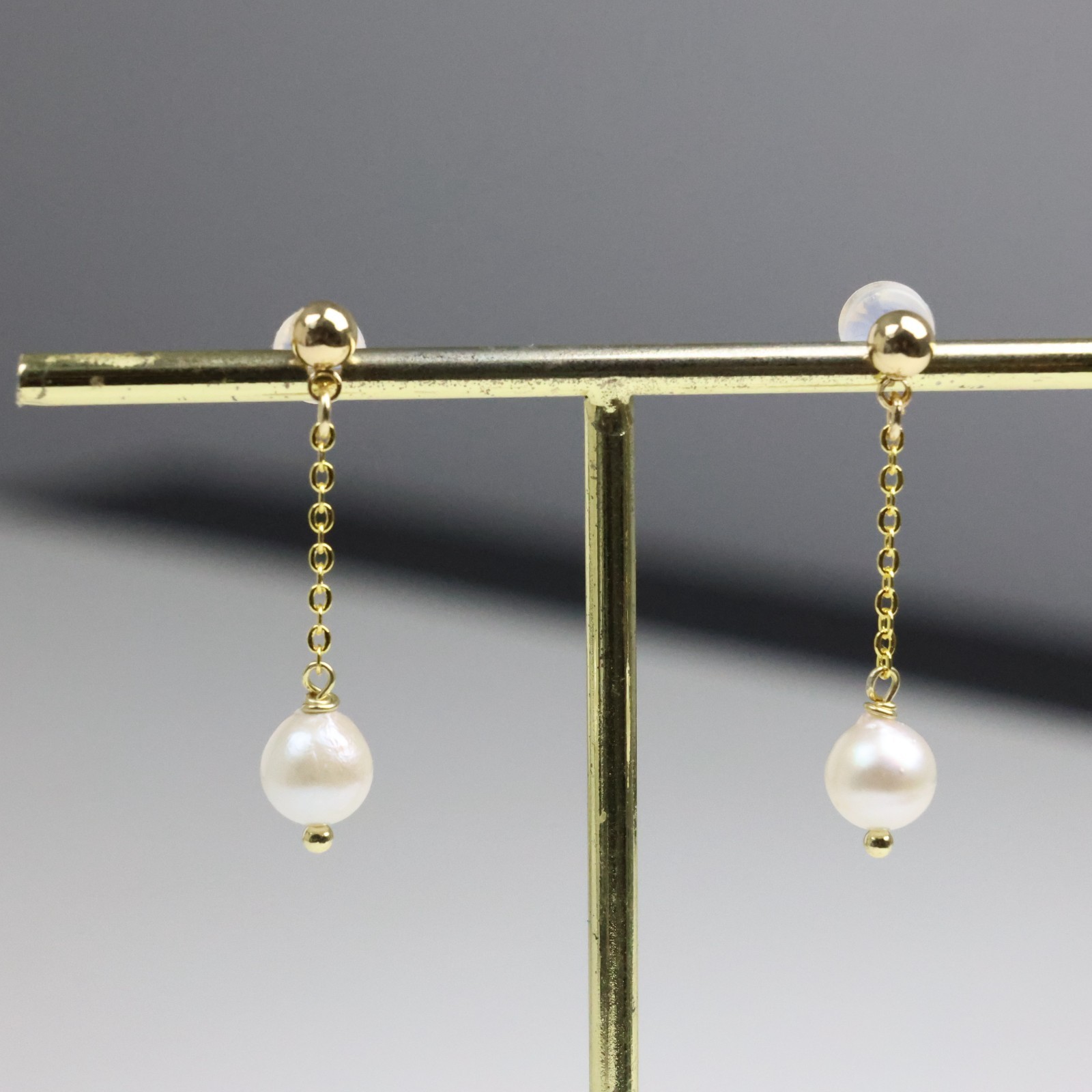 Boucles d'oreilles perles Akoya véritables avec monture en argent 925 doré référence 2504