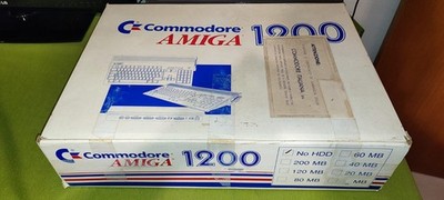 COMMODORE AMIGA 1200 A1200 MIT BOX UND HD NO ATARI SINCLAIR Beschreibung lesen