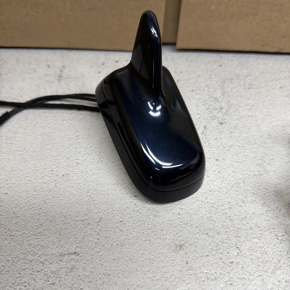AUDI A4 S4 B8 B8.5 2009-2016 TECHO GENUINO ALETA DE TIBURÓN ANTENA FABRICANTE ORIGINAL AZUL OSCURO Foto 3 de 4