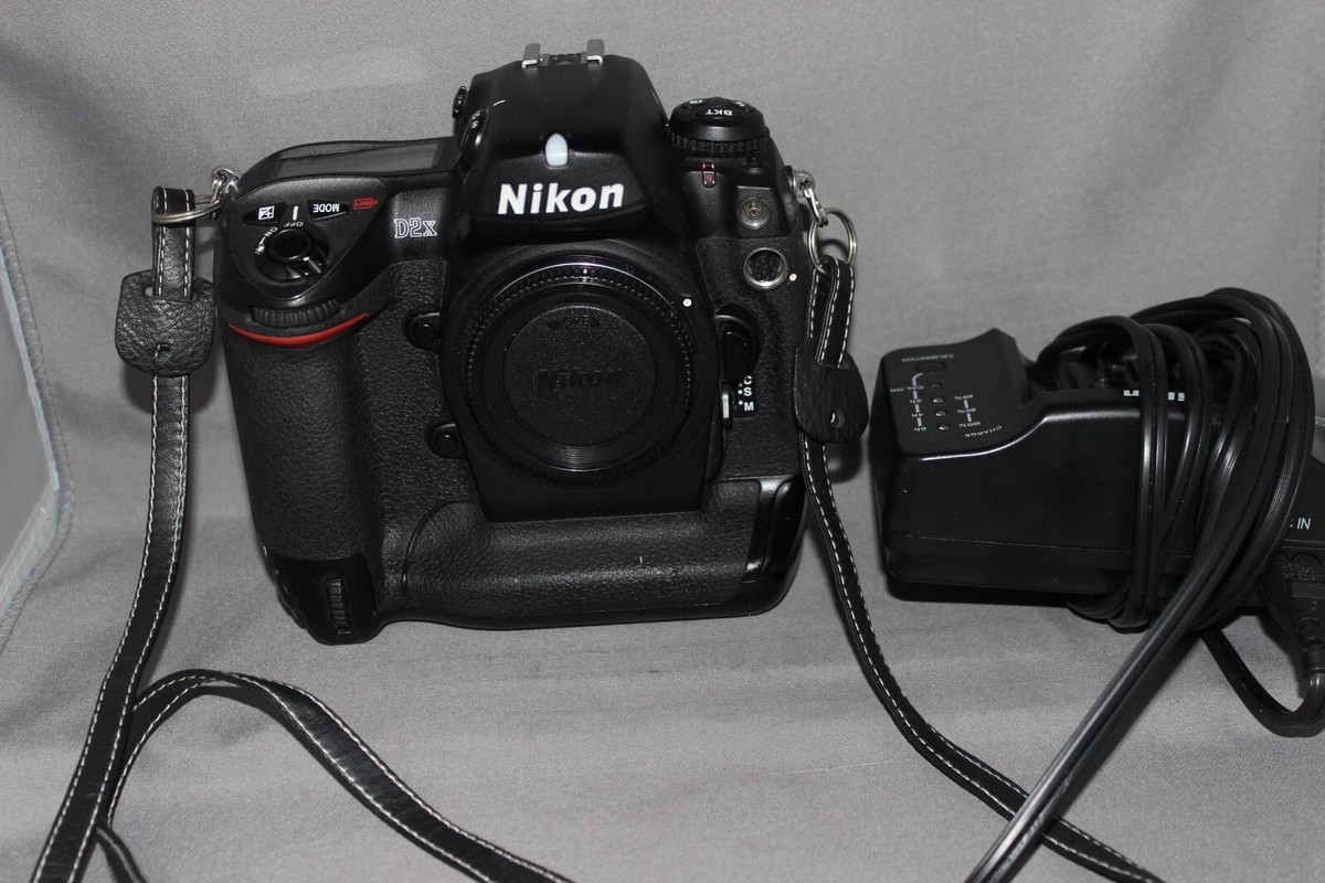 Nikon D2X Camera Body and Charger | eBay Nikon D2X Camera Body and Charger | eBay