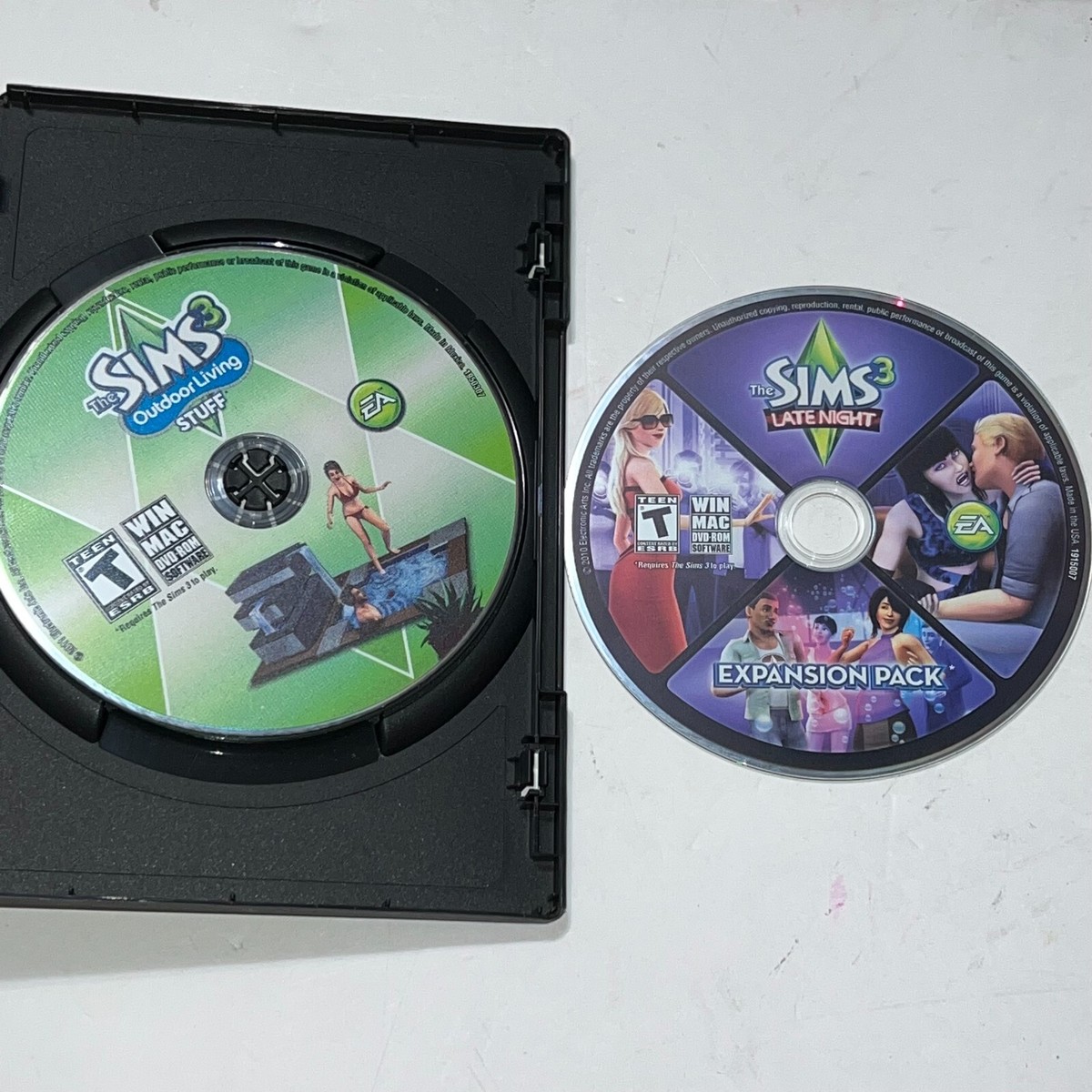 Bundle of The Sims 3 - Outdoor Living Stuff & Late Night Expansion