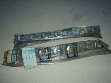 Peugeot Schriftzug Monogram 866103 original Peugeot 204 304 404 504 604, 2 Stk