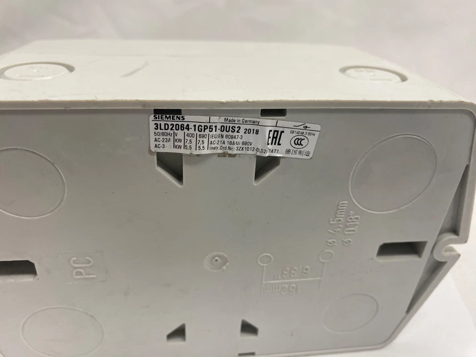 Siemens Disconnect switch 3 pole non-fused 3LD2064-1GP51-OUS2 with aux NO/NC - Image 4 of 4