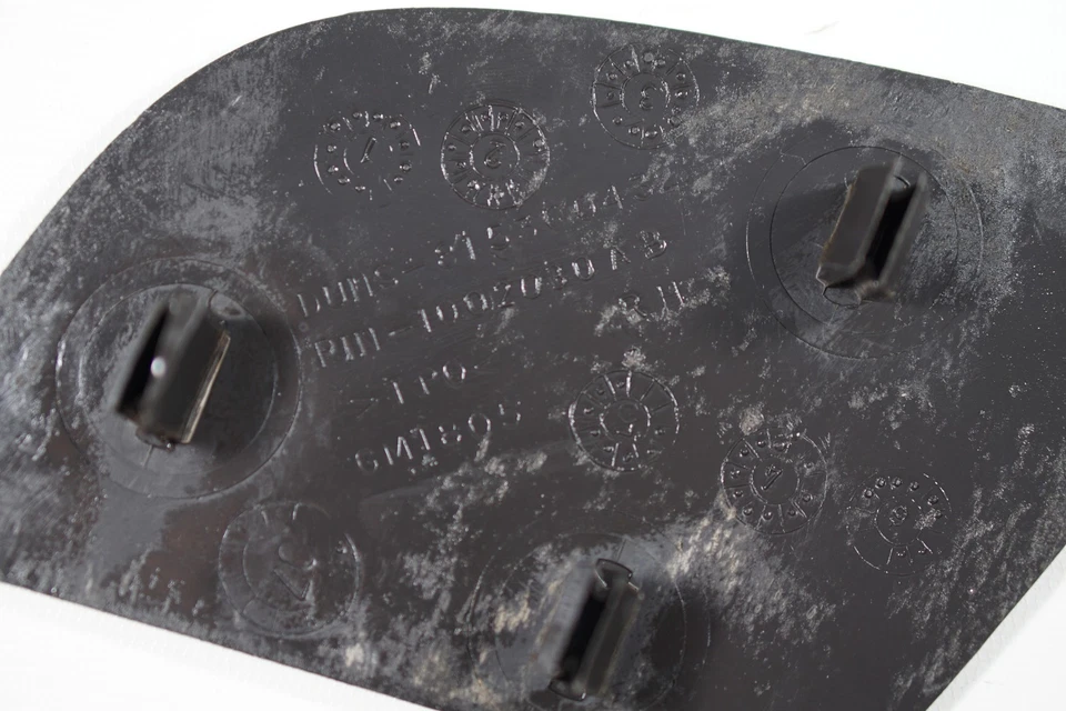 ✅ Parachoques trasero Chevrolet Avalanche 2002-2006 almohadilla de escalón inferior derecha OEM Foto 3 de 4