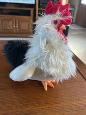 Rikki Rooster animated chicken Crows, flaps, walks  Iwaya Corp HTF Works 