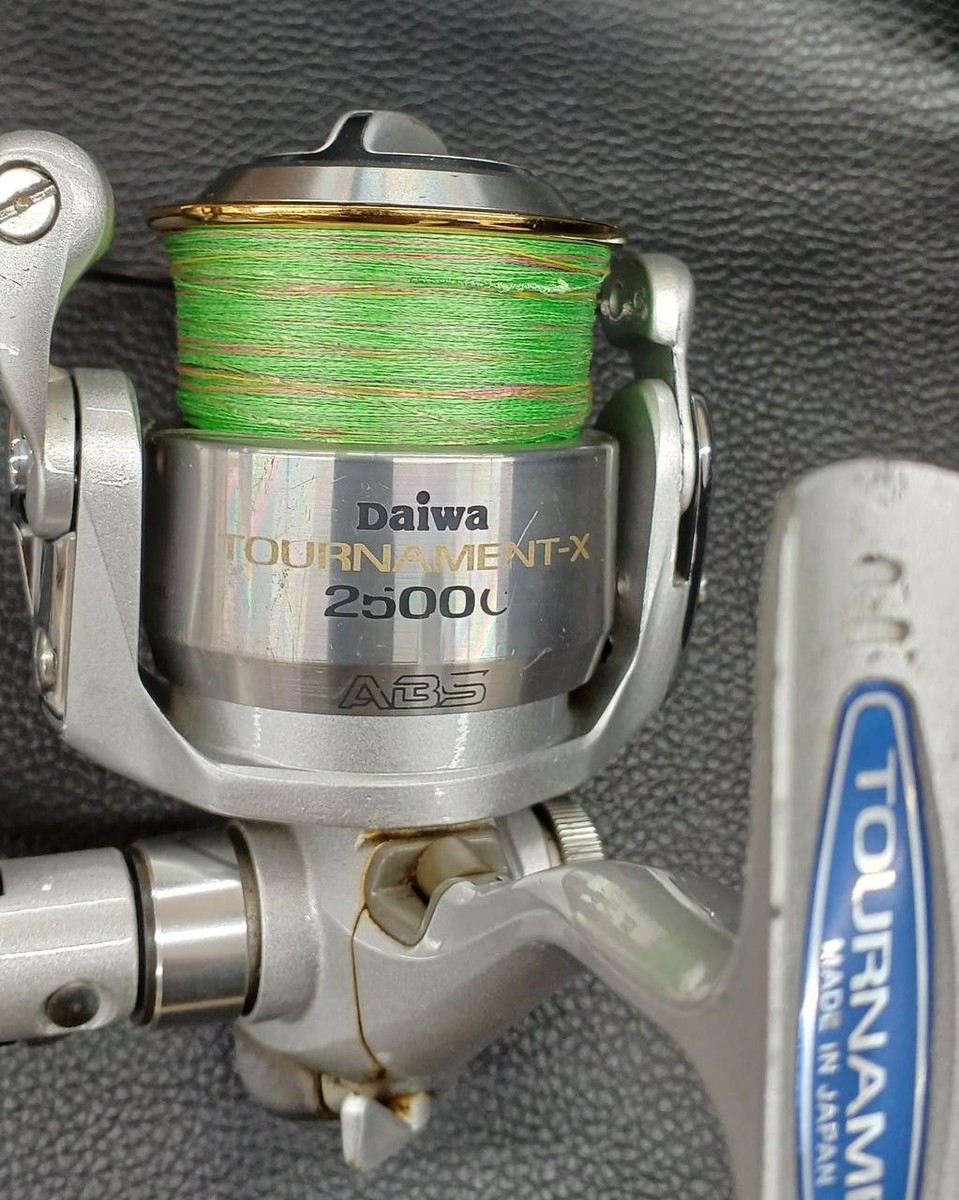 DAIWA TOURNAMENT-X 2500C Spinning Reel Competitive Fishing
