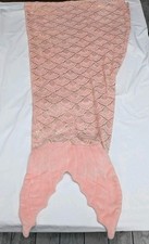 Manta cola de sirena PillowFort NUEVA 66" X 50" alrededor apertura bonita coral dorada