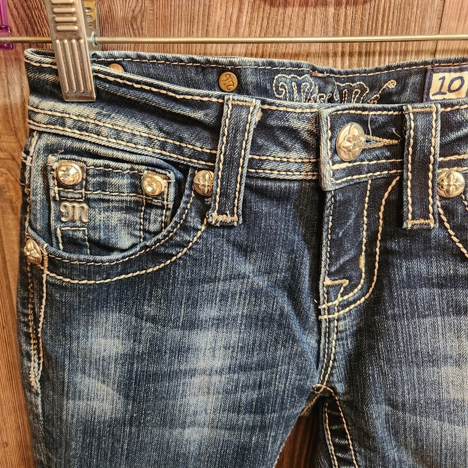 Pantalones de mezclilla azul recortados Miss Me niñas jóvenes talla 10 cuero Love JK5740P Foto 3 de 4