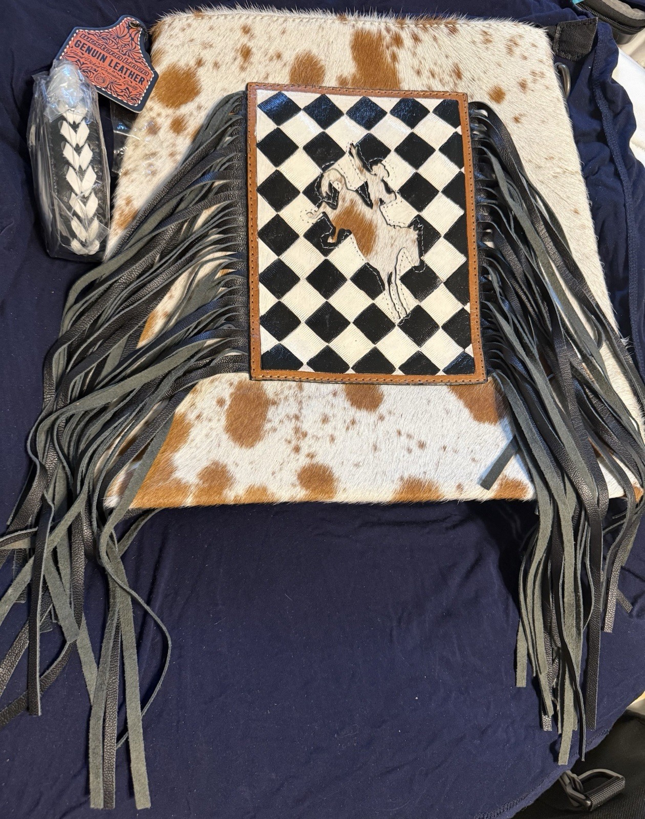 WL Genuine Leather Hair On Cowhide Double CC Bucking Bronco Fringe Purse NWT