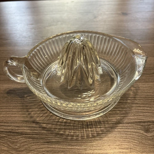 Vintage Anchor Hocking Clear Glass Citrus Juicer Lemon Orange Reamer Ribbed
