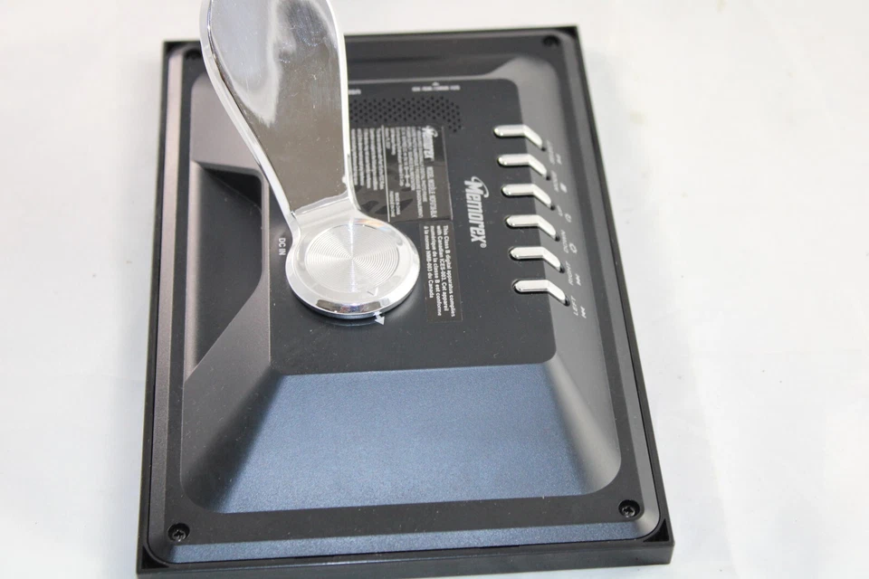 Digital Photo Frame 7-Inch Widescreen TFT LCD Display Black Memorex MDF0738 - Image 4 of 4