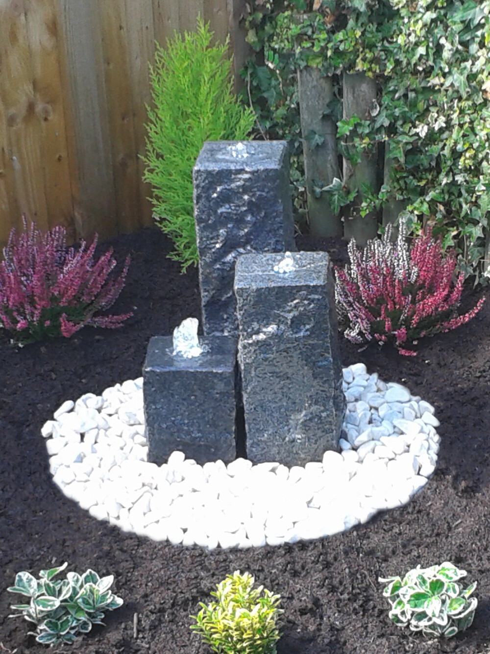 Malone Granite Water Feature With Led Lights Pebble Pool And Cobbles Kit For Sale Ebay