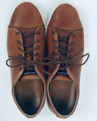 Cole Haan Men display picture 2