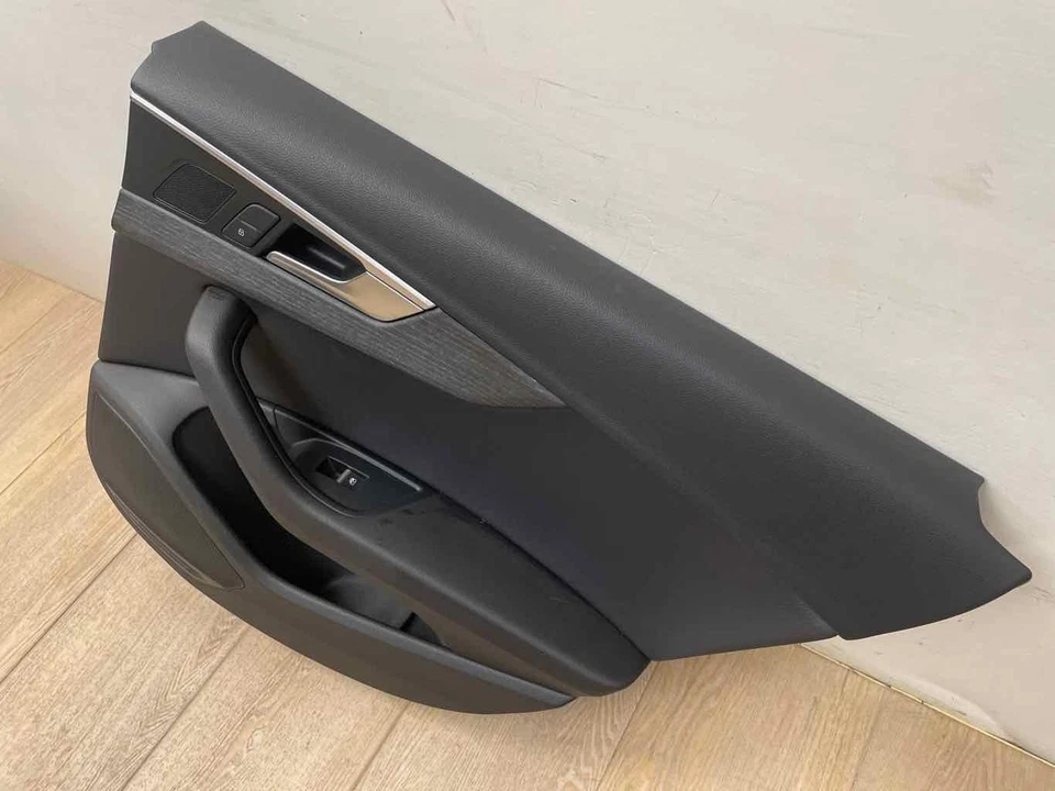 Panel de moldura de puerta del conductor trasero derecho negro 8W0867303ABWFA para AUDI A4 2017 2018 2019 Foto 2 de 4