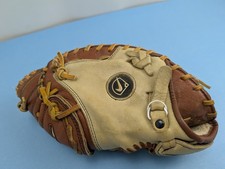 Nike Diamond Ready Show Series - Full Size Catchers Mitt - Right Hand Throw