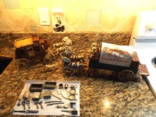 IDEAL TOY COMPANY 1950'S ROY ROGERS STAGECOACH AND CHUCK WAGON LOT AMAZING  