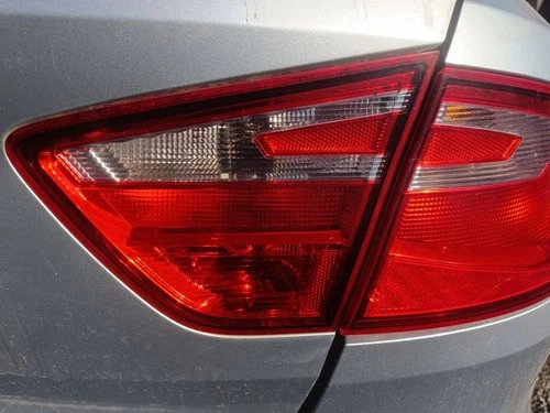6JH945094A Piloto Trasero Derecho Interior para SEAT TOLEDO (KG3) 2013 1317460 - Imagen 1 de 5