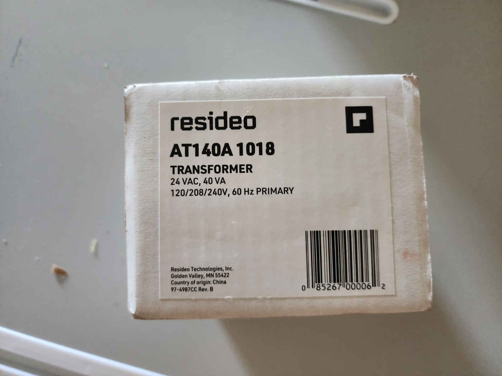 Honeywell AT140A1018 40VA General-Purpose Transformer, Foot Mounted