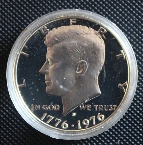 1776 - 1976 S UNCIRCULATED 40% SILVER BICENTENNIAL KENNEDY HALF DOLLAR