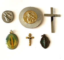 6 RELIGIOUS ITEMS POCKET COIN MIRACULOUS MEDALS OUR LADY OF PERPETUAL HELP