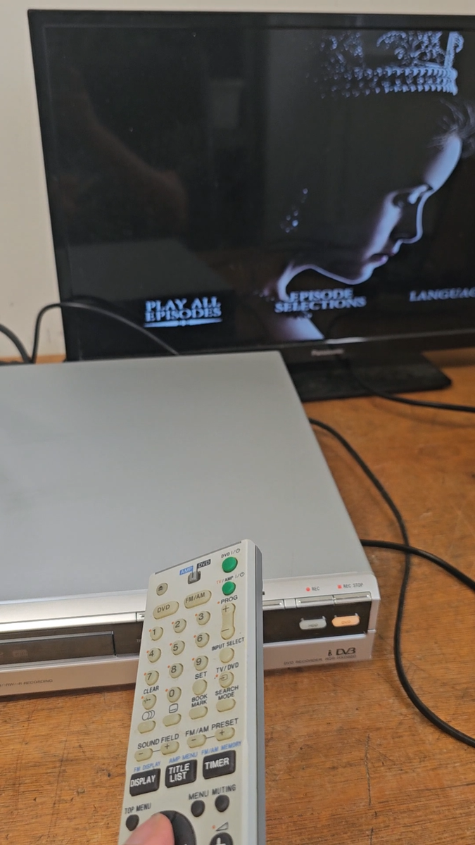 Sony RDR-HXD860 HDMI 160GB DVD HDD DVB Freeview PVR Recorder Ext