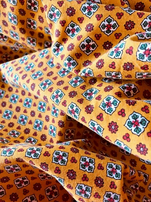 Coupon tissu MARIGNAN provençal Vintage 100% coton fond orange 124x110 cm - Photo 1/4