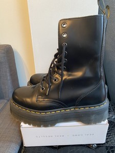 jadon platform 8 eye boot