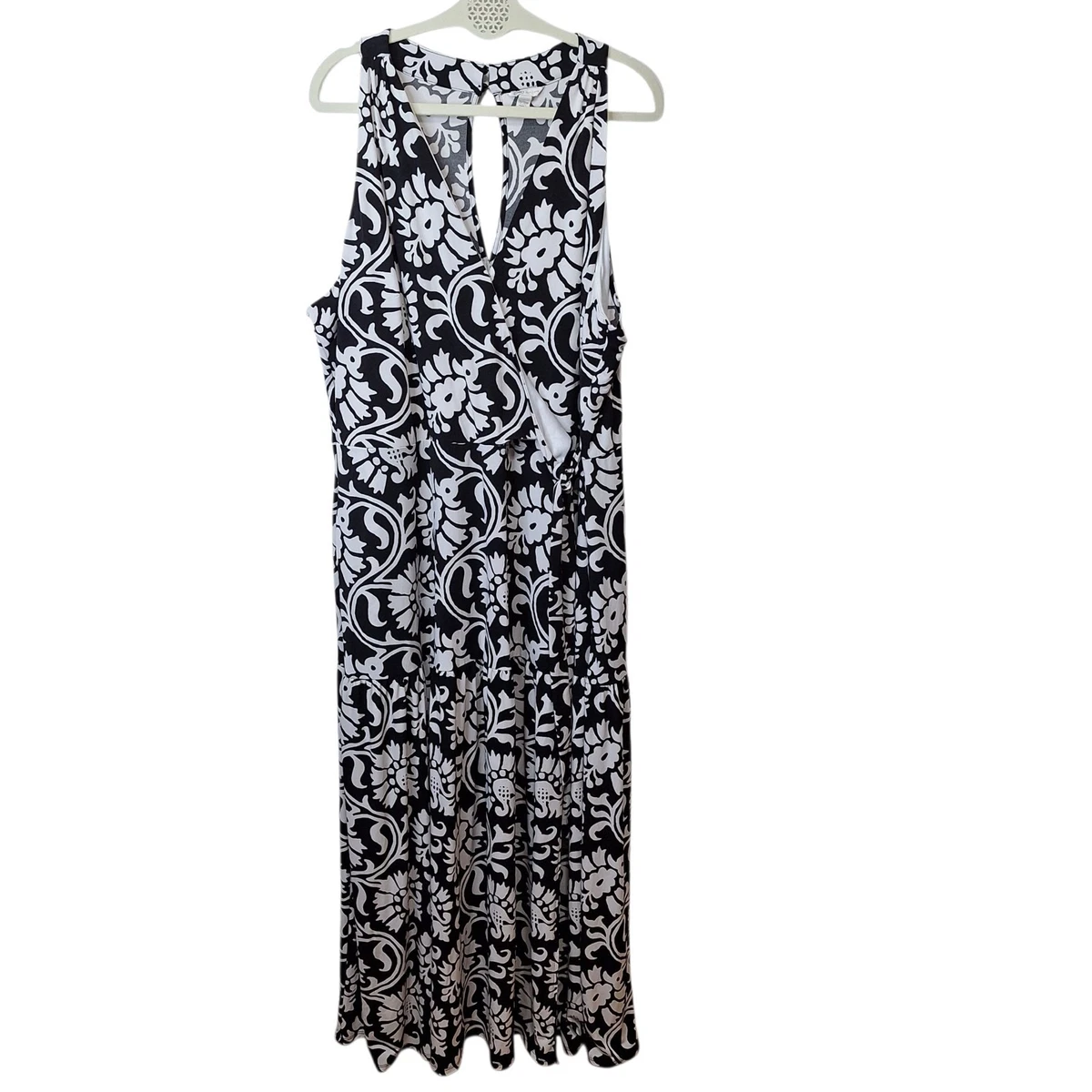 dylan maxi dress white Women's Dylan Maxi Dress White in Size XL by Outcast