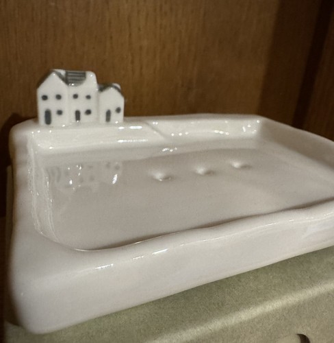 East of India Quayside Seaside Scene Soap Dish Porcelain Mini Houses White & Box - Picture 3 of 5