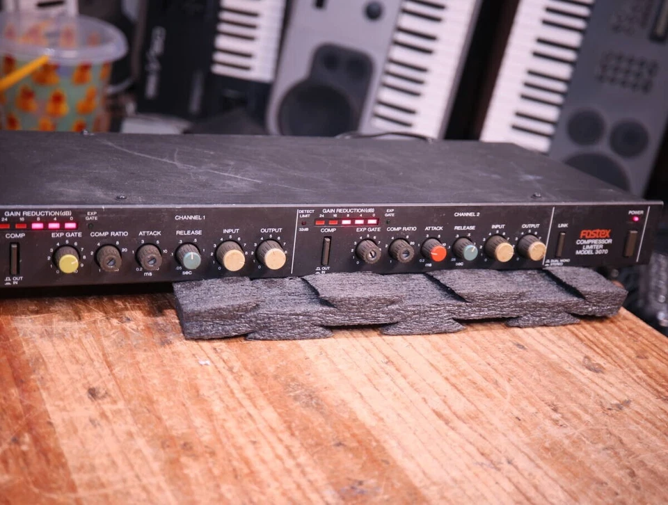 Fostex 3070 Compressor / Limiter Rackmount - Vintage free shipping - Image 2 of 2