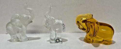 Hand Blown Art Glass Elephant Figurine Paper Weight Lot of 3 1 Fenton 1 Sweden