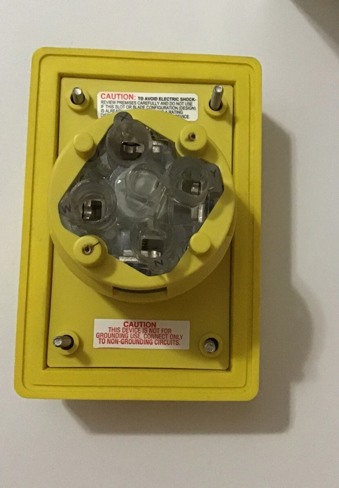 Leviton 68W09, Yellow - Image 4 of 4