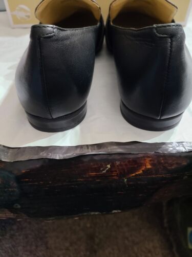 Michael Kors Signature Rory Leather Loafers W/Large Gold Logo Black/Brown 7M NEW - Picture 4 of 11