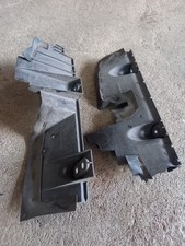 VW Golf 2 Golf II Wasserkühler Luftleitung Plaste Führung 165 121 283 MK2 CL GL