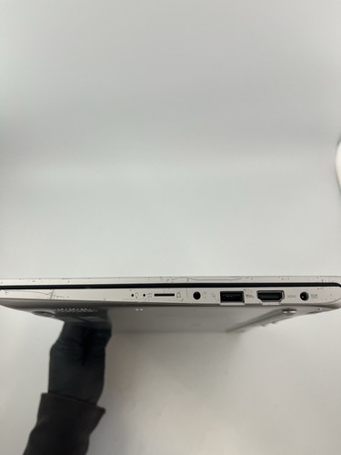 ASUS VivoBook X420U Laptop 14" i3-7020U 4GB RAM 128GB SSD – Windows 10 – Used - Picture 16 of 17