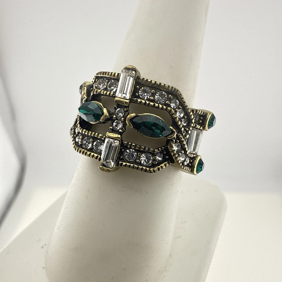 Heidi Daus Ring Art Deco Style Green Holiday Crystal Rhinestone Gold Tone Signed - Image 3 of 4
